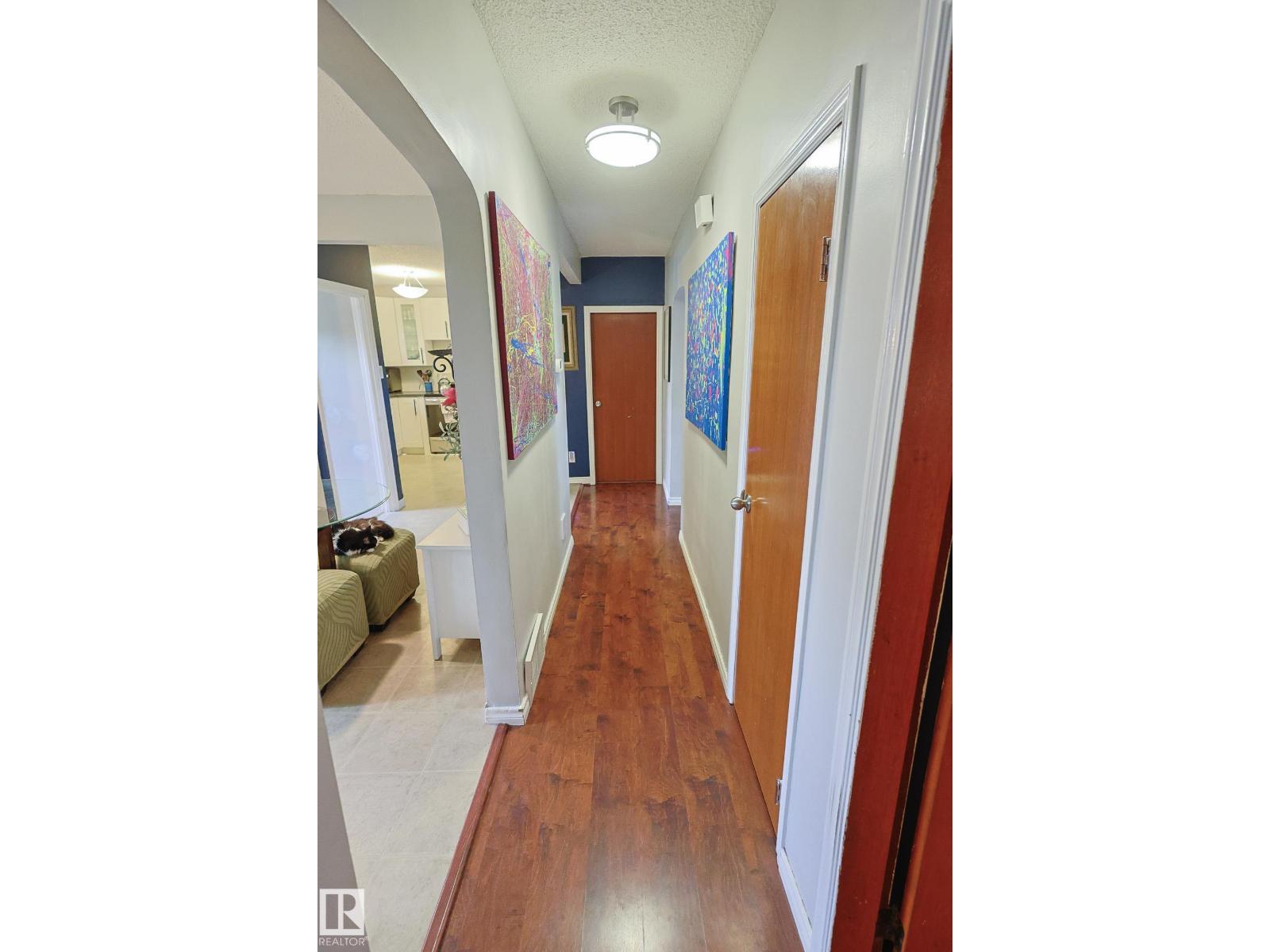 11739 129 ST NW - 10