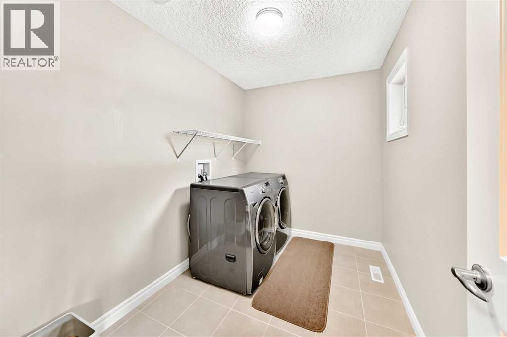 141 Riviera Crescent - Image 46