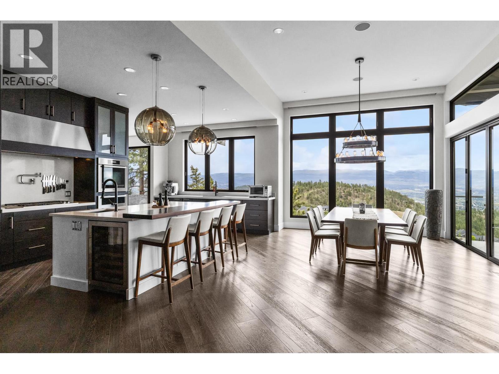 162 Skyland Drive, Kelowna