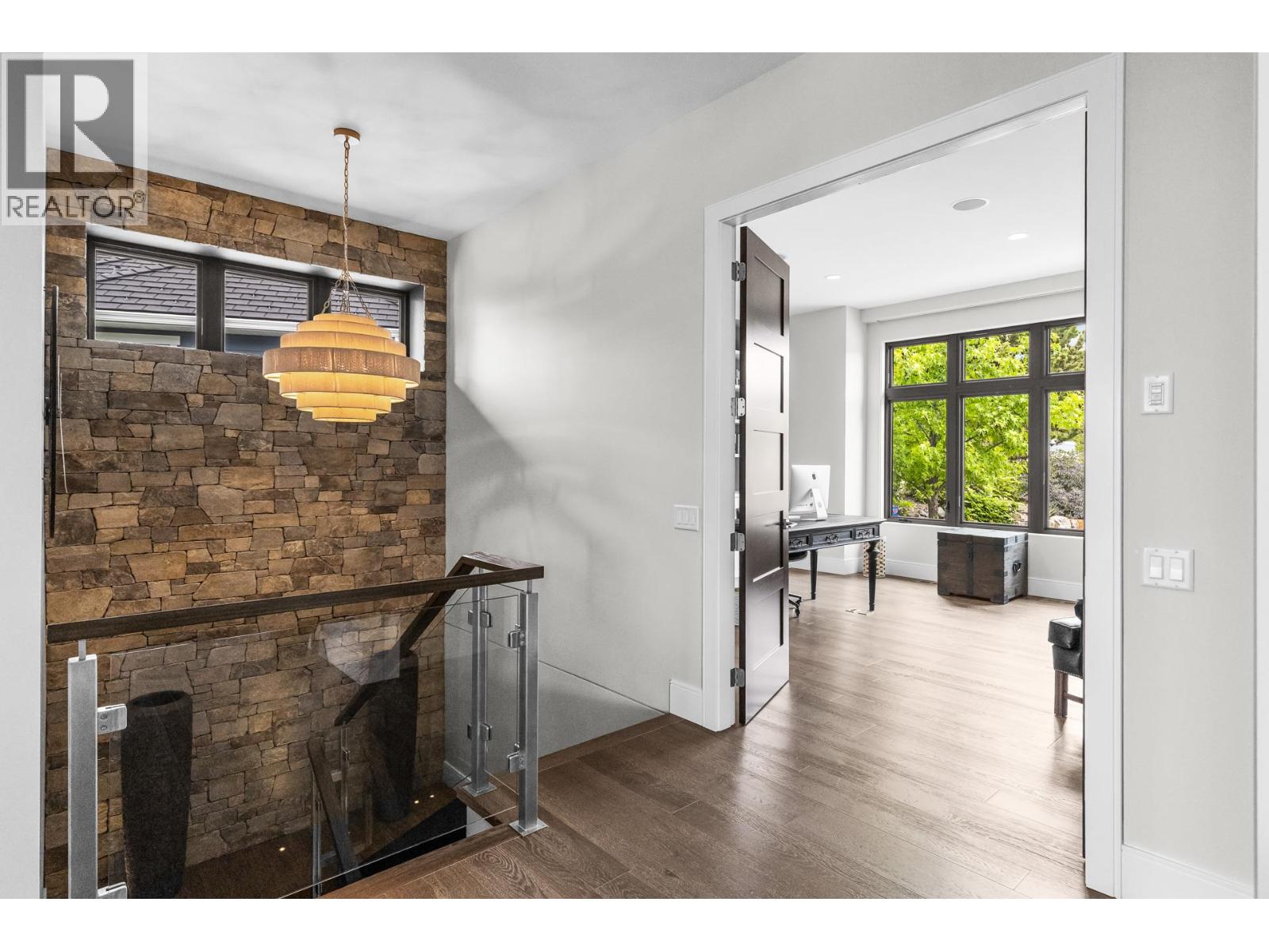 162 Skyland Drive, Kelowna