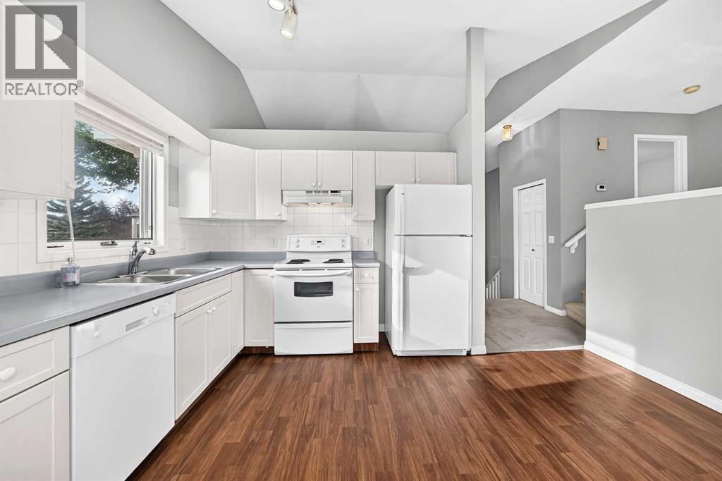 23 Sunlake Gardens SE - 20