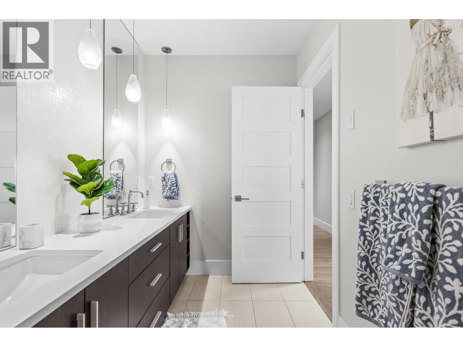 162 Skyland Drive, Kelowna