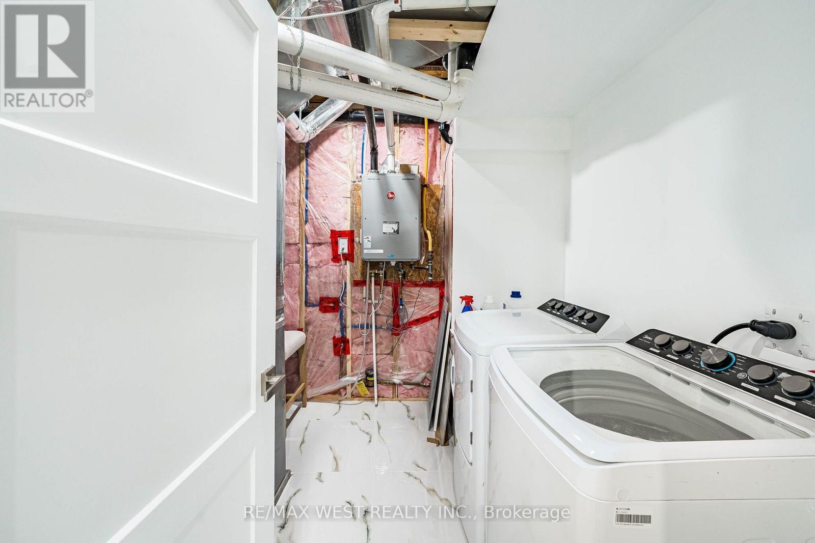 46 GOLFDOWN DRIVE - Image 25