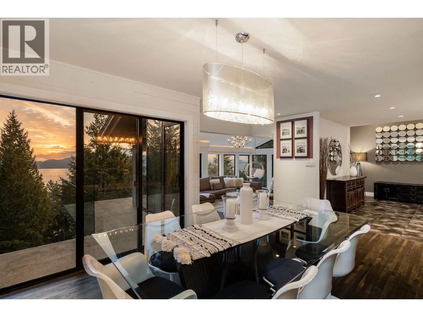 470 TIMBERTOP DRIVE, Lions Bay