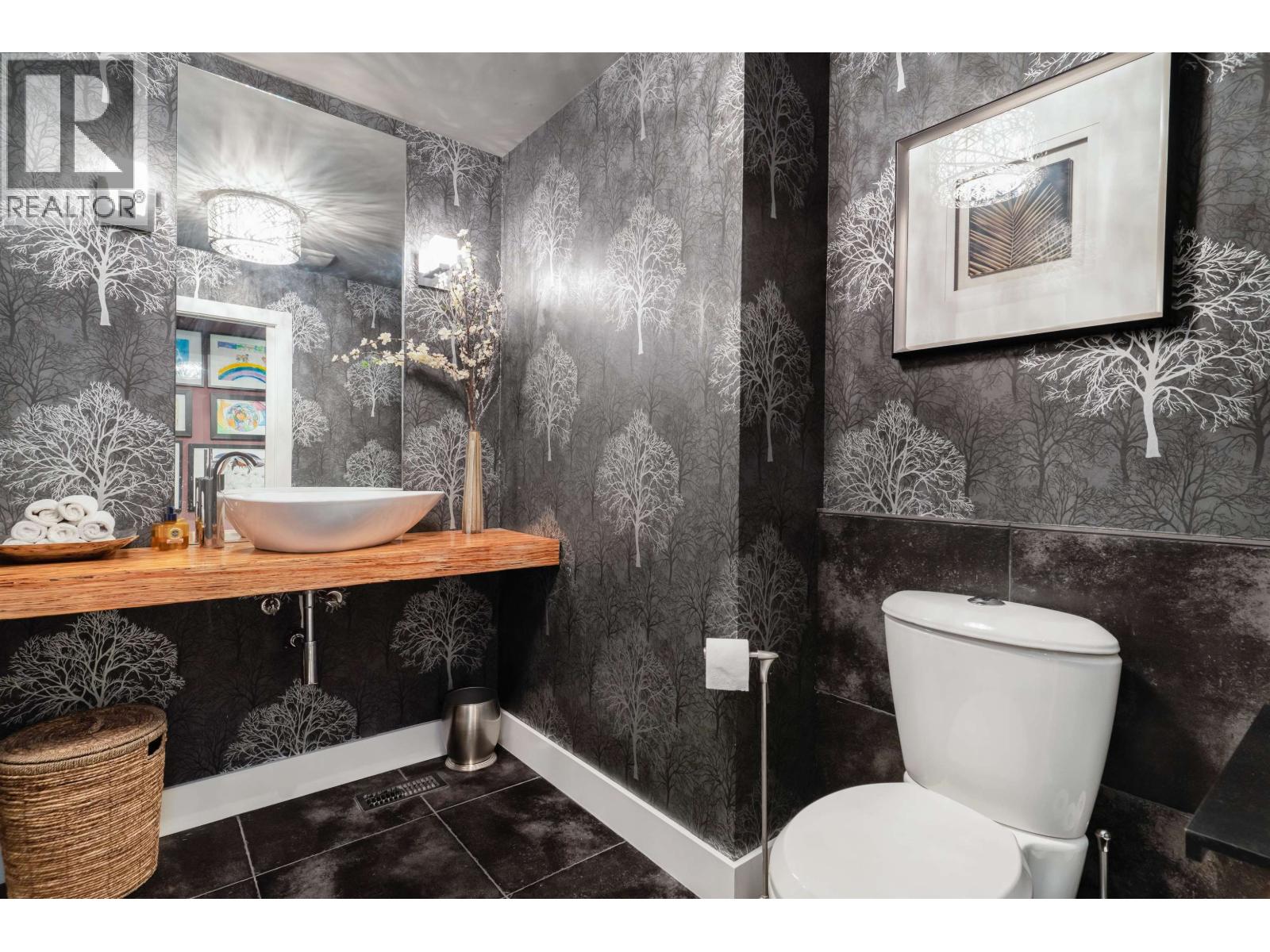 470 TIMBERTOP DRIVE, Lions Bay