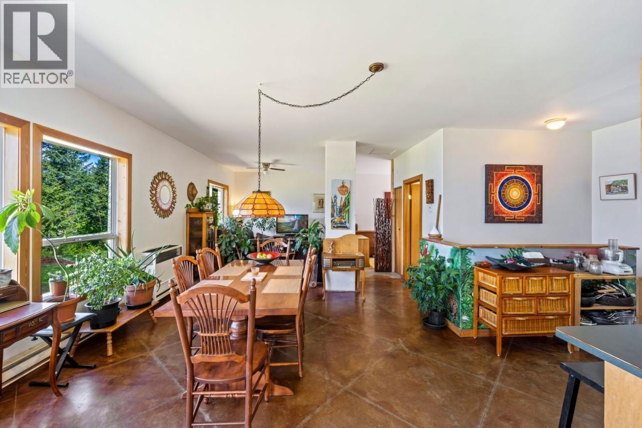 & 14506 3A Highway Unit# 14504, Gray Creek