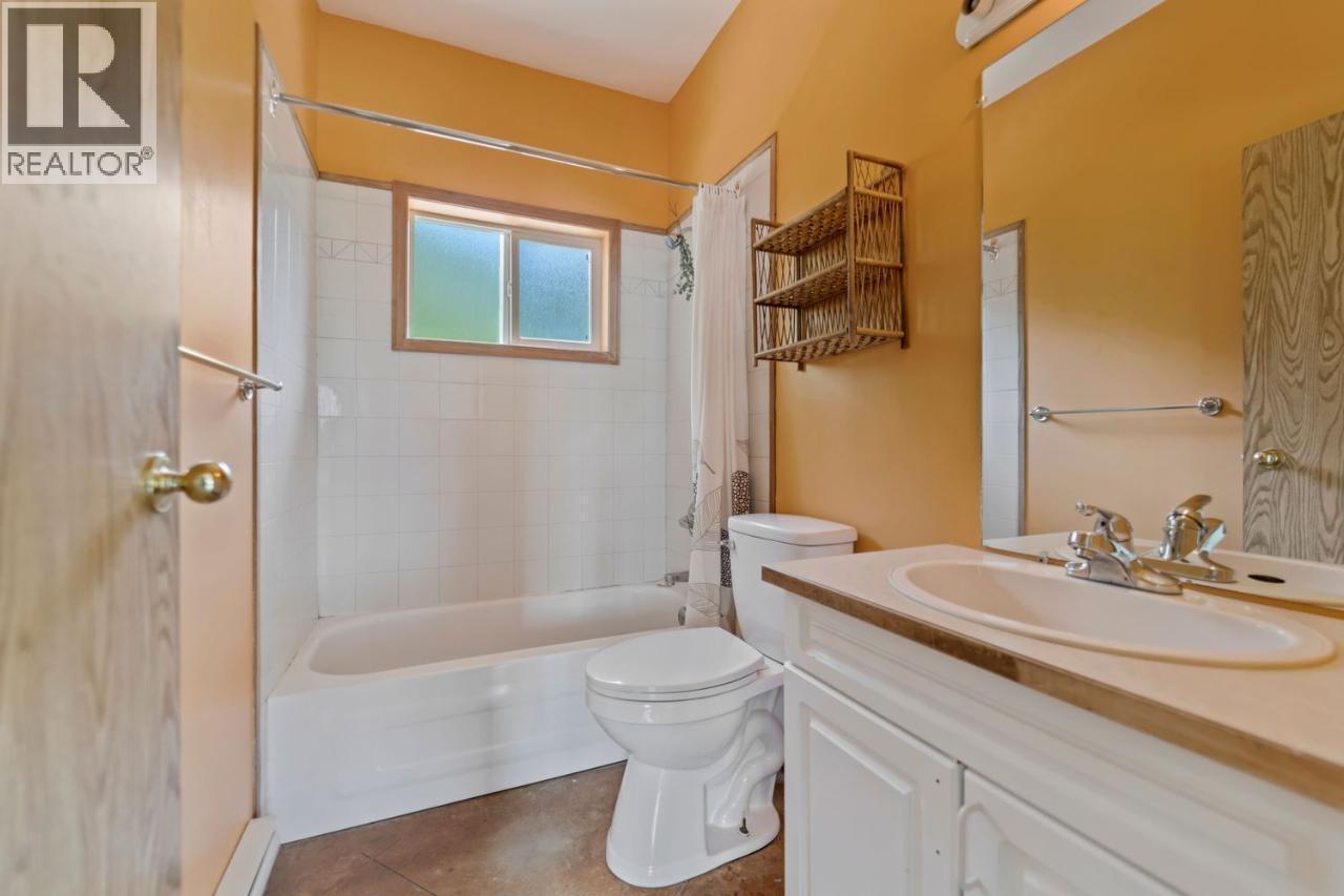 & 14506 3A Highway Unit# 14504, Gray Creek