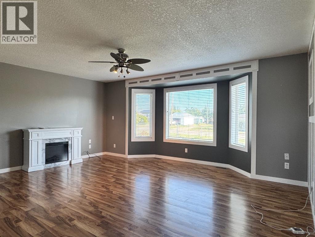 908 4 Avenue - 5