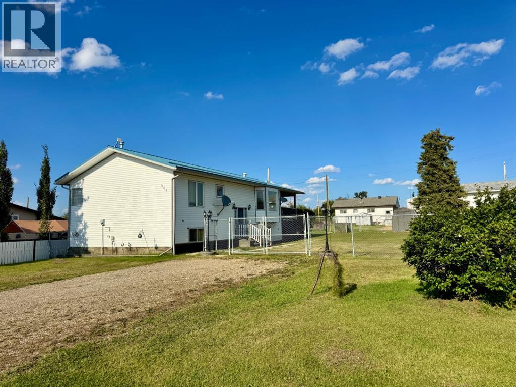 908 4 Avenue - Image 39