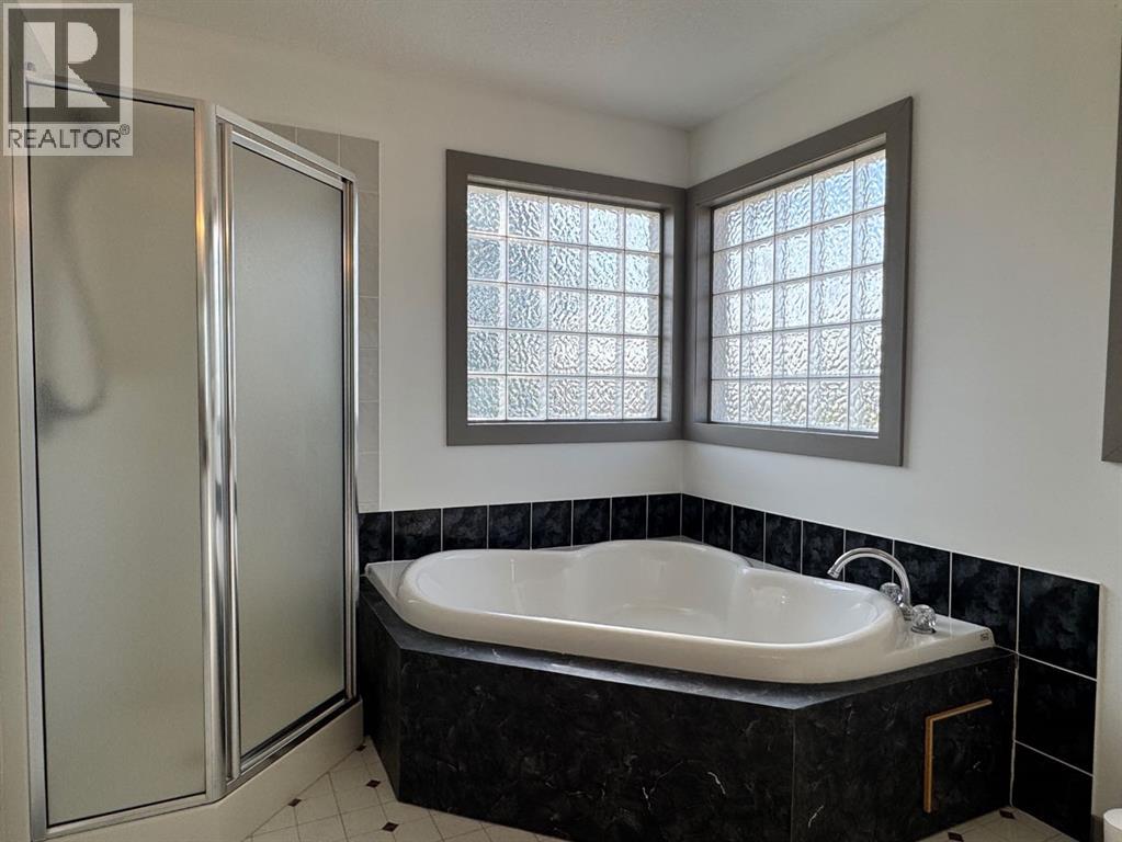 908 4 Avenue - Image 21