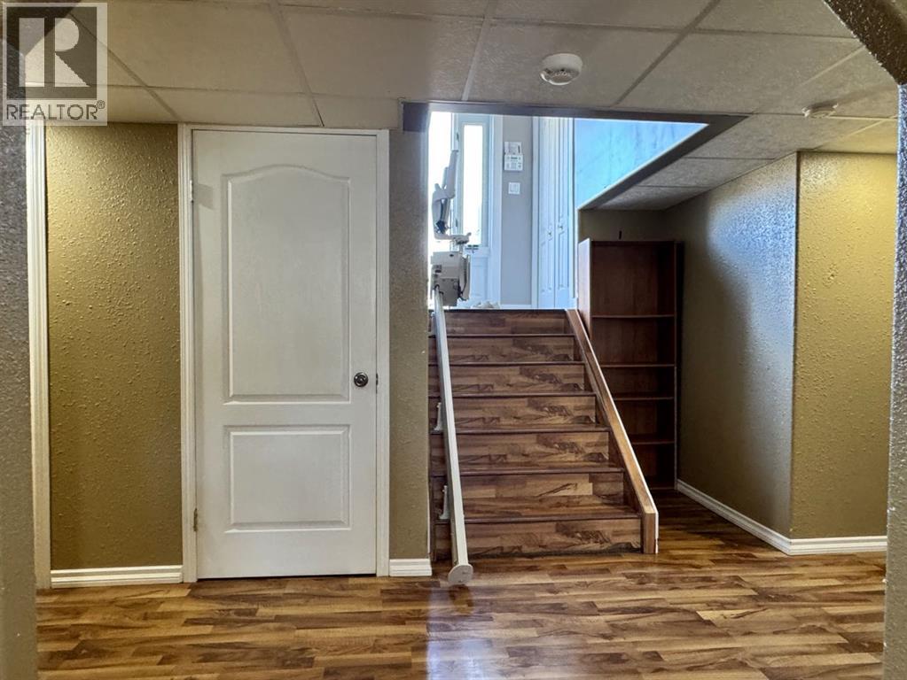 908 4 Avenue - Image 34