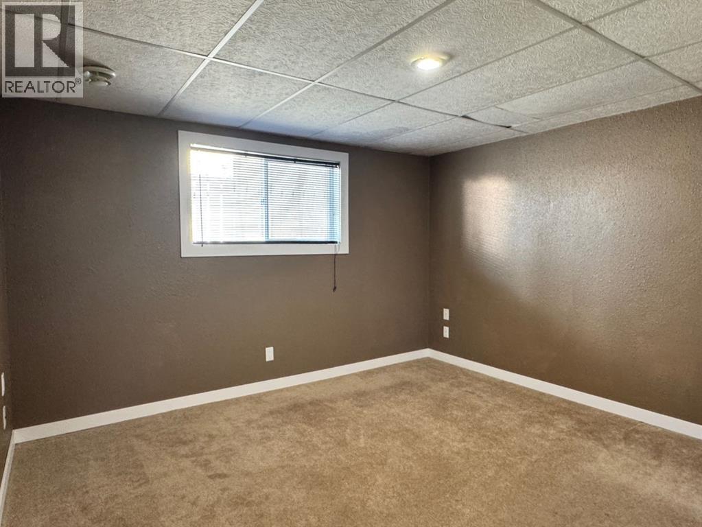 908 4 Avenue - Image 29