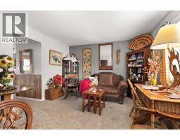 Bedroom - 140 6 Street Se, Medicine Hat, AB T1A1G8 Photo 8