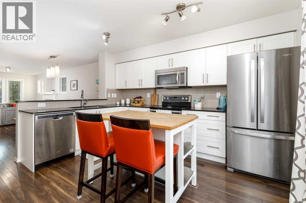 #1006 30 Carleton Avenue - Image 12