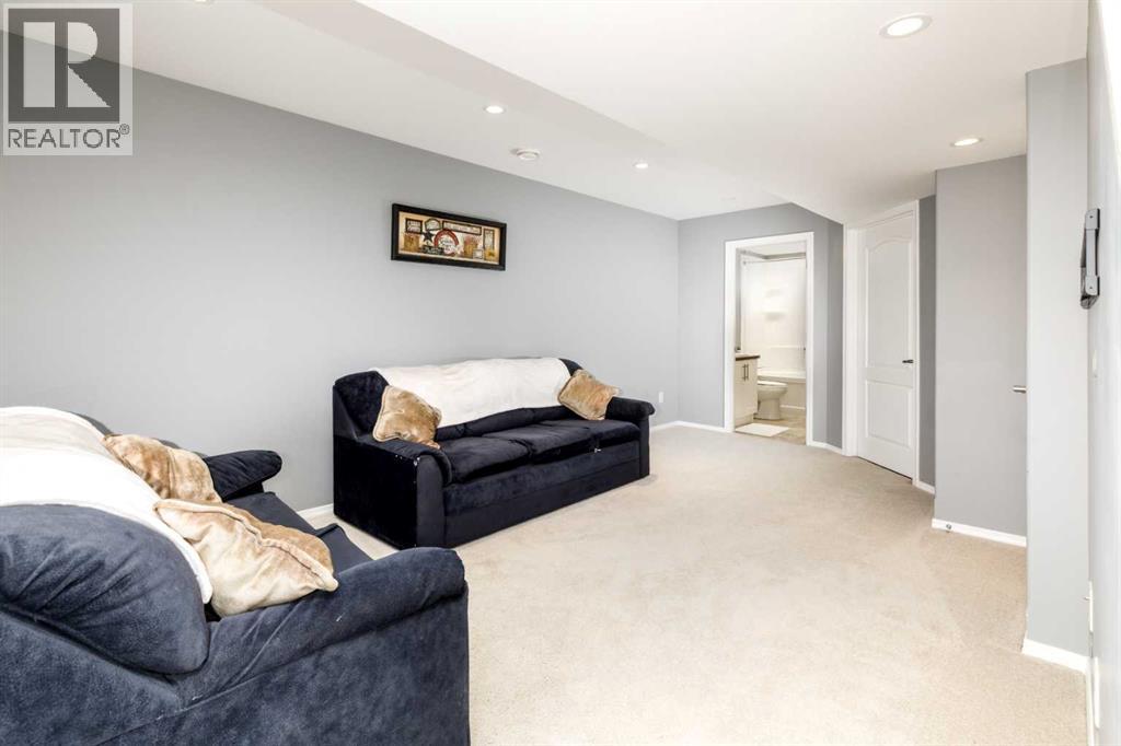 #1006 30 Carleton Avenue - Image 25