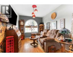 140 6 Street Se, Medicine Hat, AB T1A1G8 Photo 14