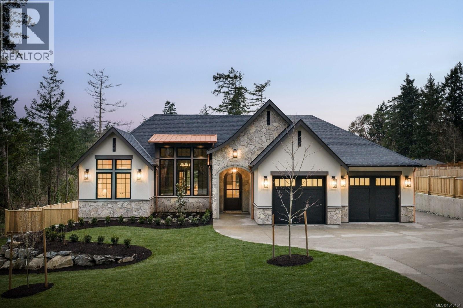 10600 Derrick Rd, North Saanich