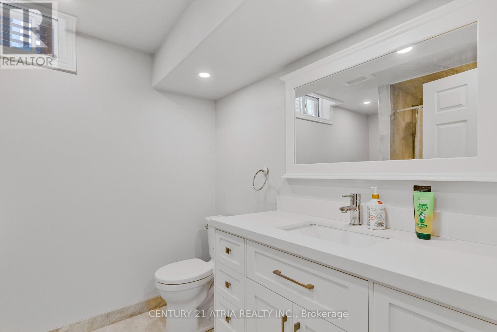 57 ASHFIELD DRIVE - 38