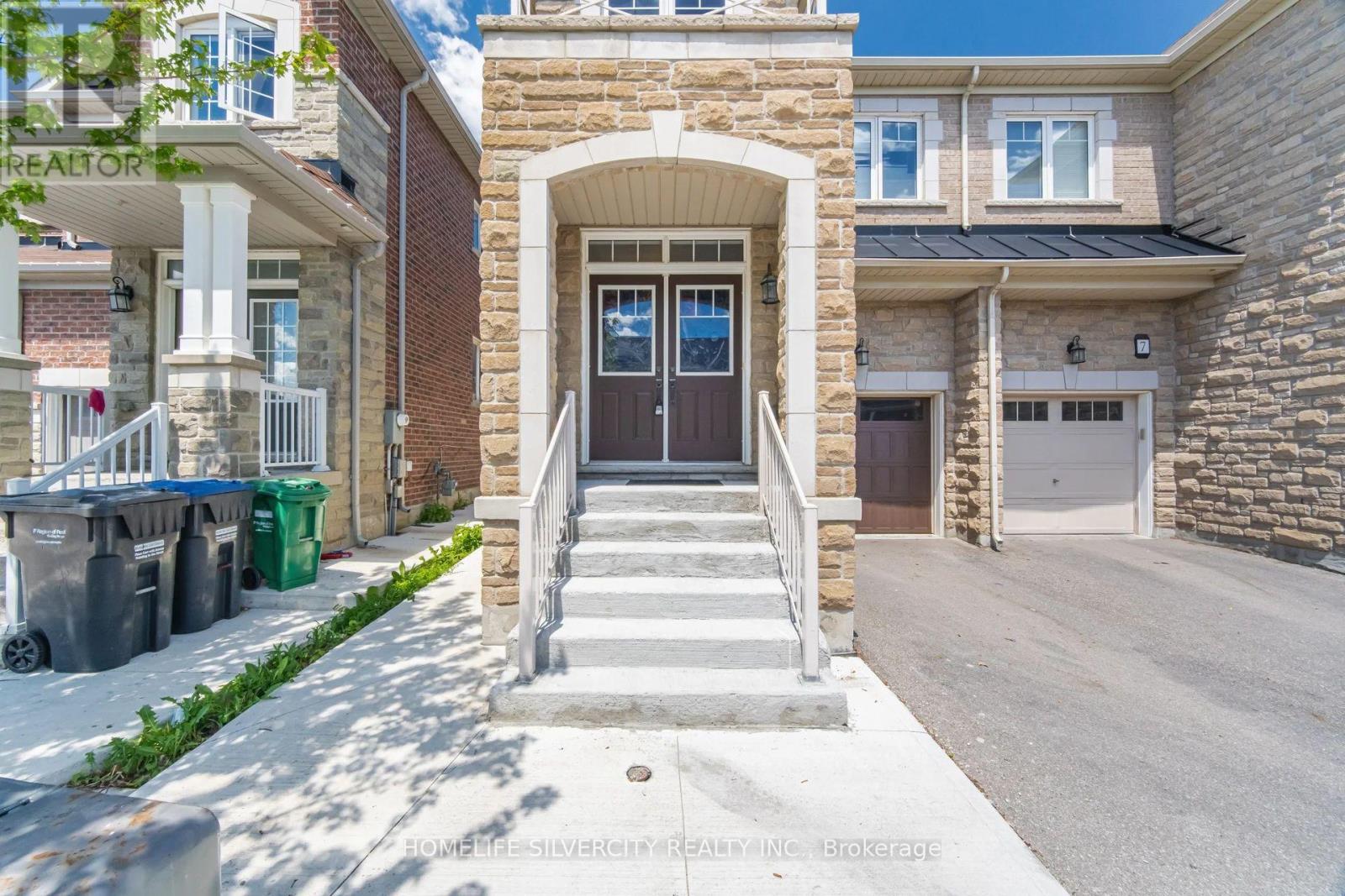 5 BAFFIN CRESCENT - 4