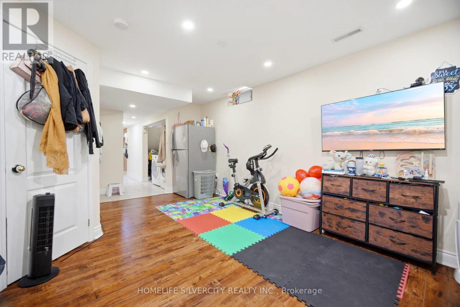 5 BAFFIN CRESCENT - 43