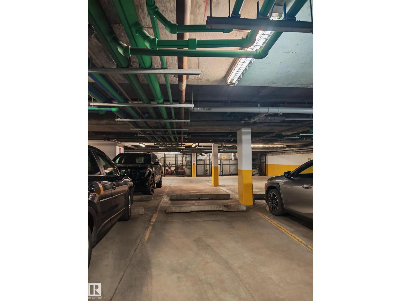 10333 112 ST NW - 5