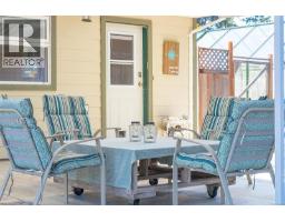 Kitchen - 6780 Island Hwy W, Bowser, BC V0R1G0 Photo 7