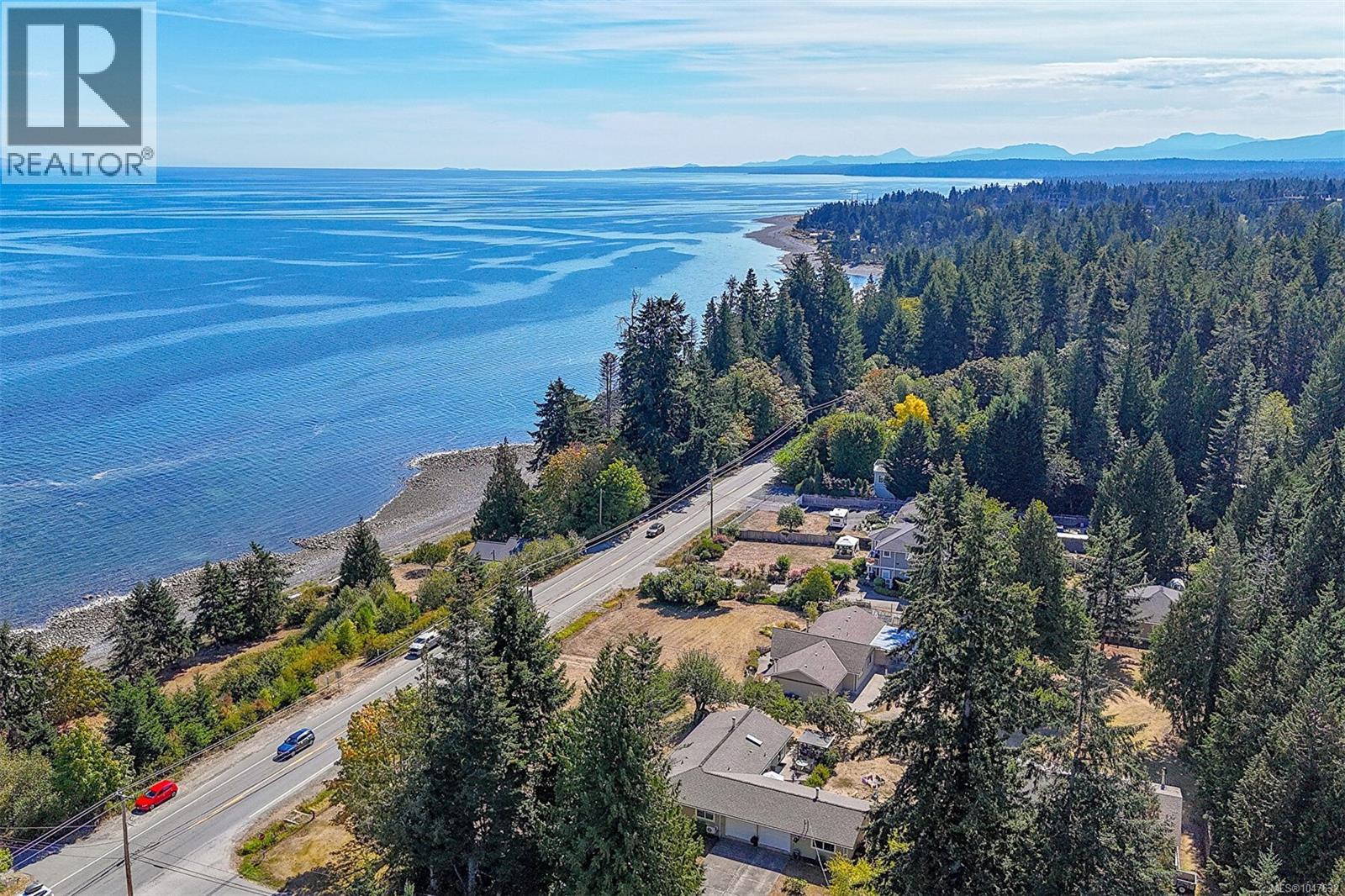 6780 Island Hwy W, Bowser