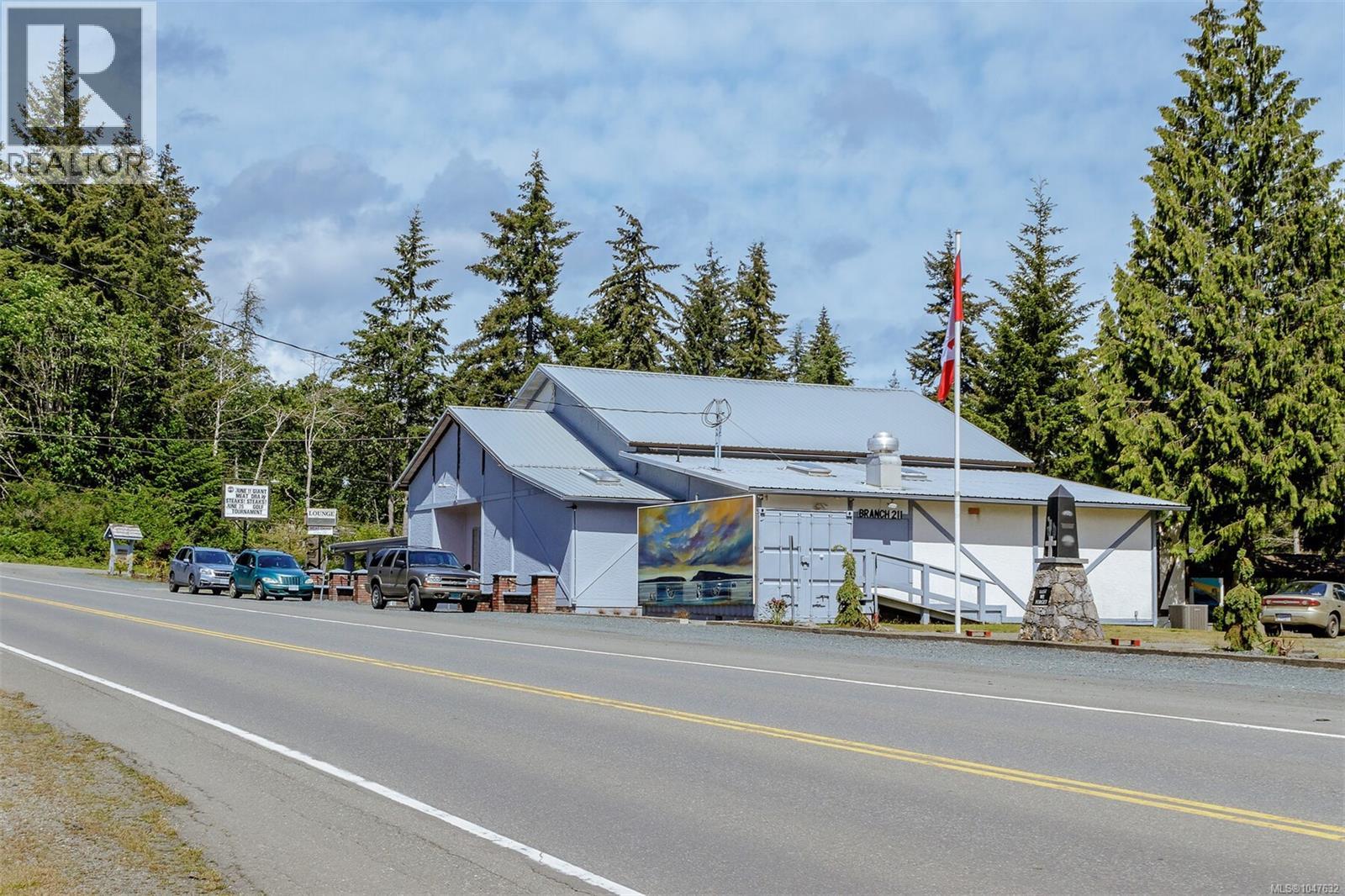 6780 Island Hwy W, Bowser