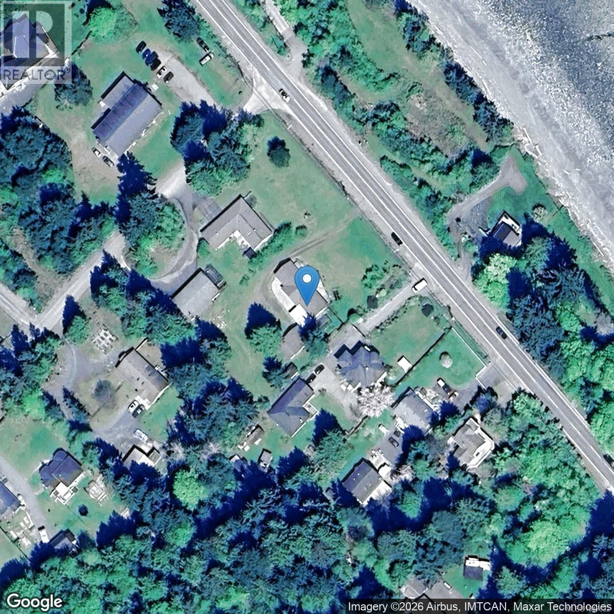 6780 Island Hwy W, Bowser