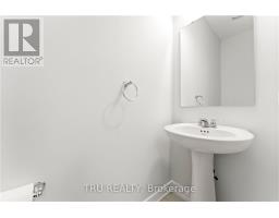 239 Anyolite Private, Ottawa, ON K2J7J3 Photo 11