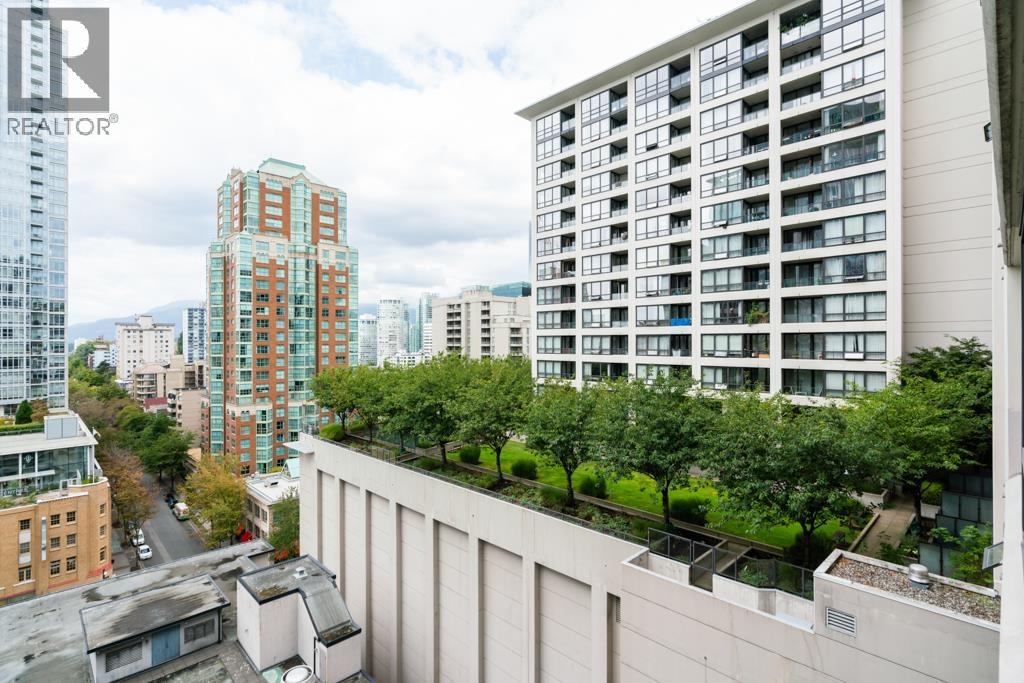 1408 938 SMITHE STREET, Vancouver