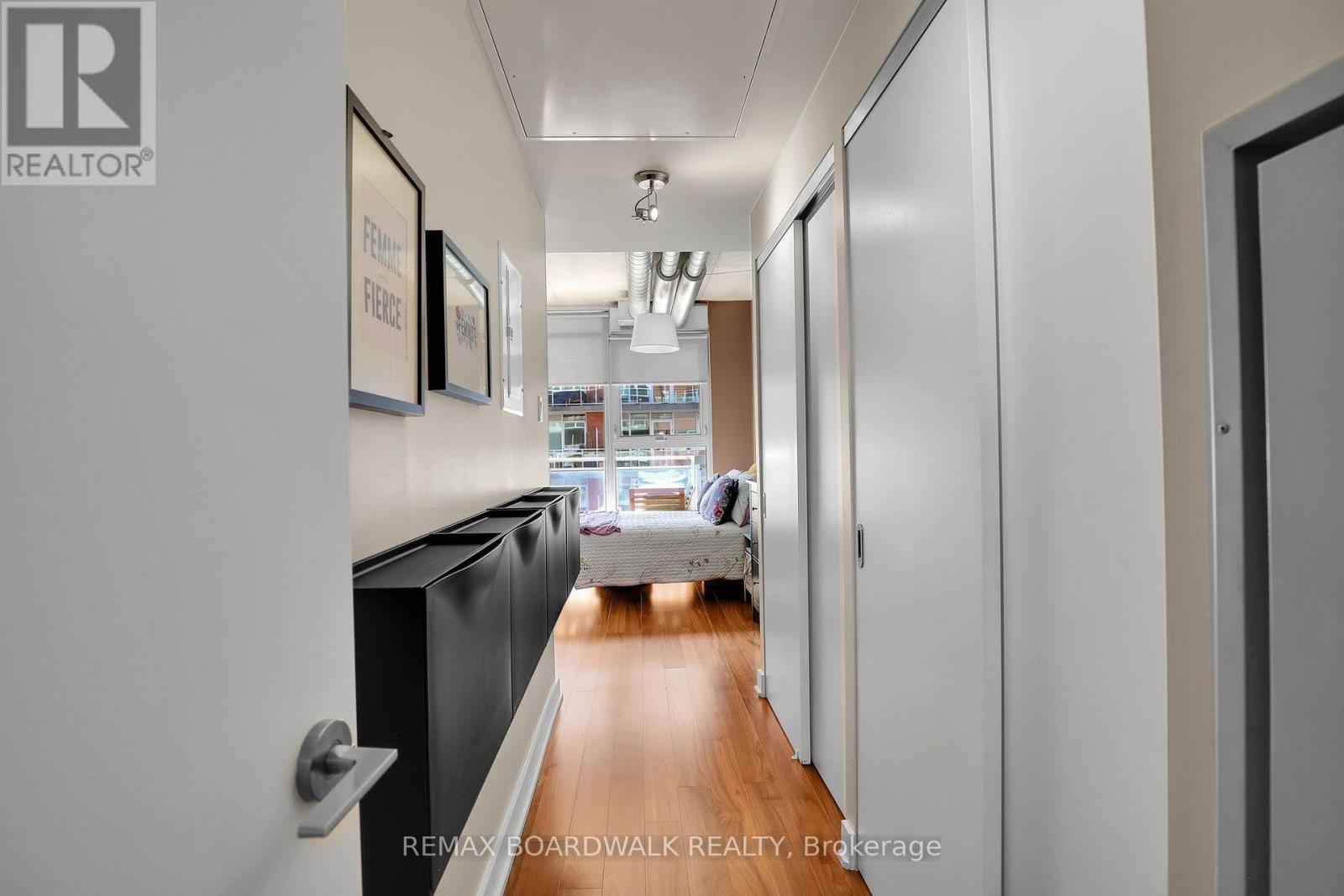 #524 349 MCLEOD STREET - 14
