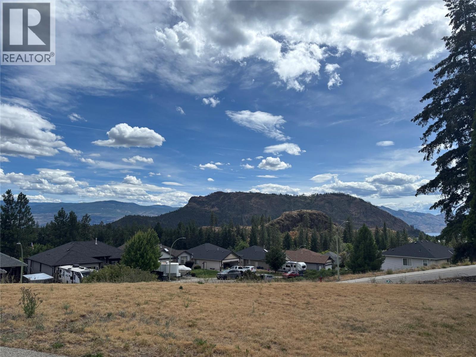  1938 Rosalee Lane, West Kelowna
