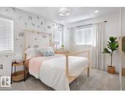 9008 Gilbert Cl Nw, Edmonton, AB T5T7Z3 Photo 7