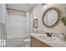 9008 Gilbert Cl Nw, Edmonton, AB T5T7Z3 Photo 9