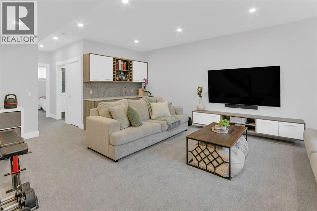 1412 41 Street SW - Image 26