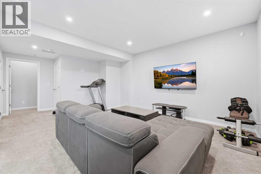 102 Yorkville Green SW - Image 35