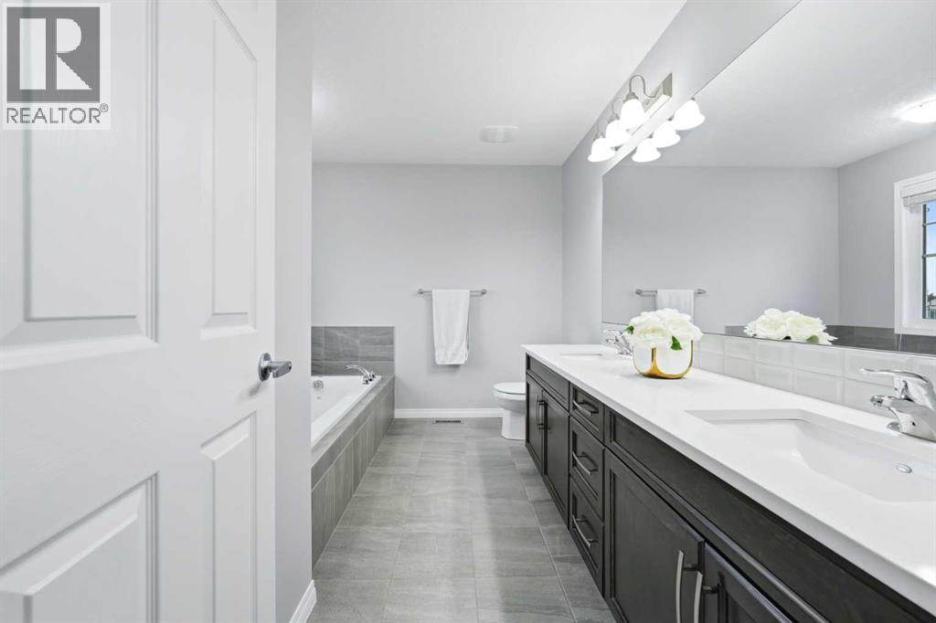102 Yorkville Green SW - Image 26