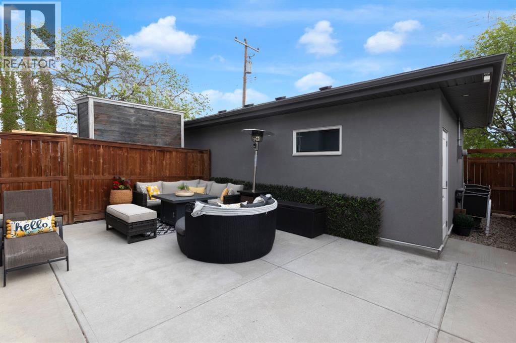 1412 41 Street SW - Image 35