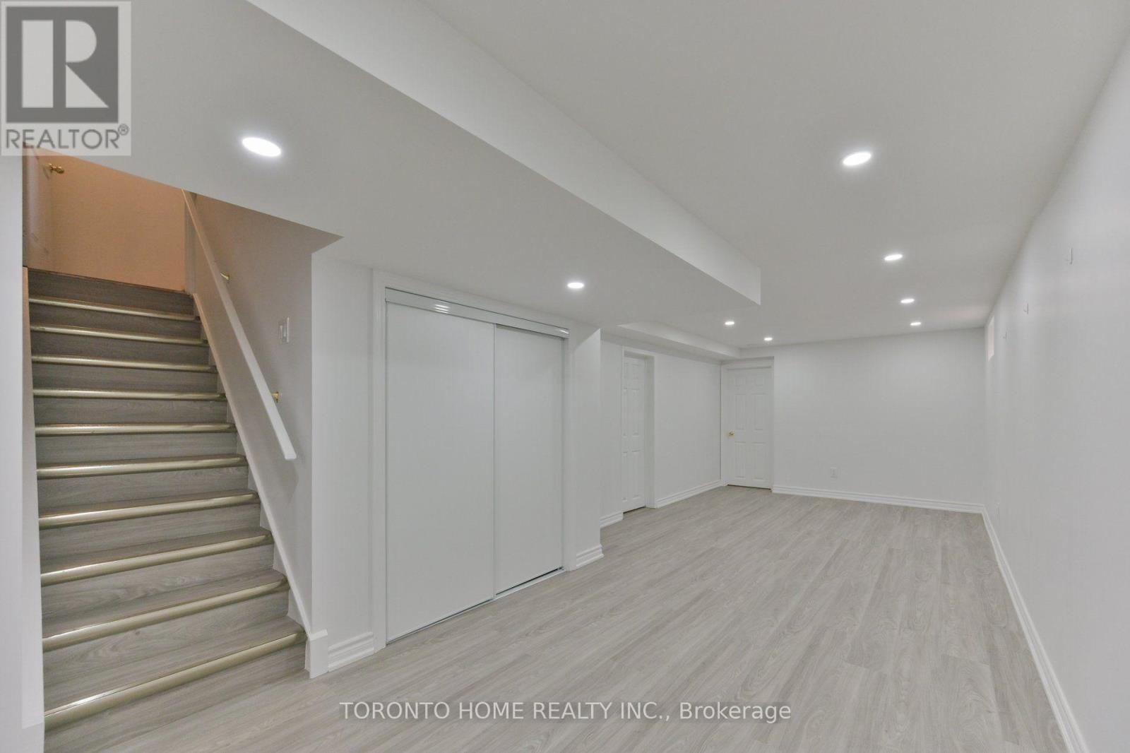 280 MONTE CARLO DRIVE - 35