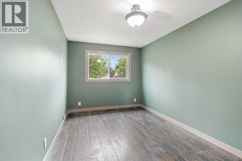 3912 50A Street - Image 12