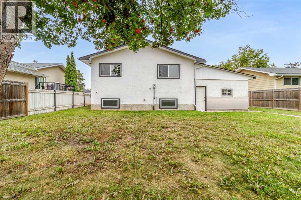3912 50A Street - 23
