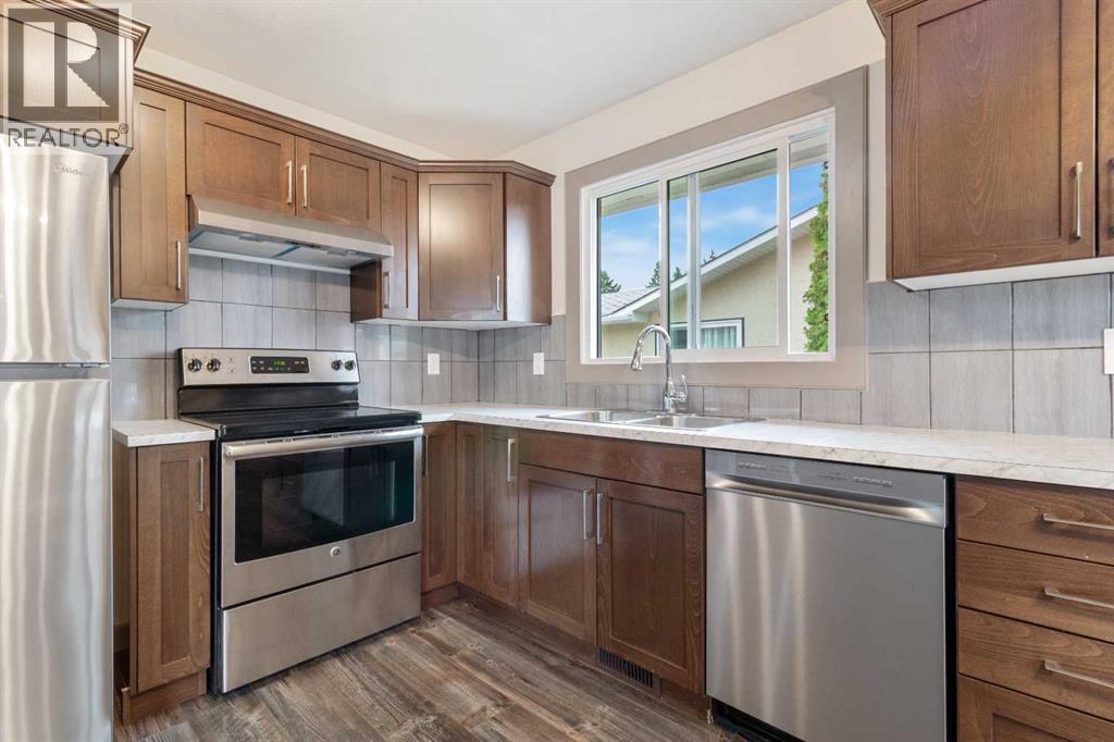 3912 50A Street - Image 6