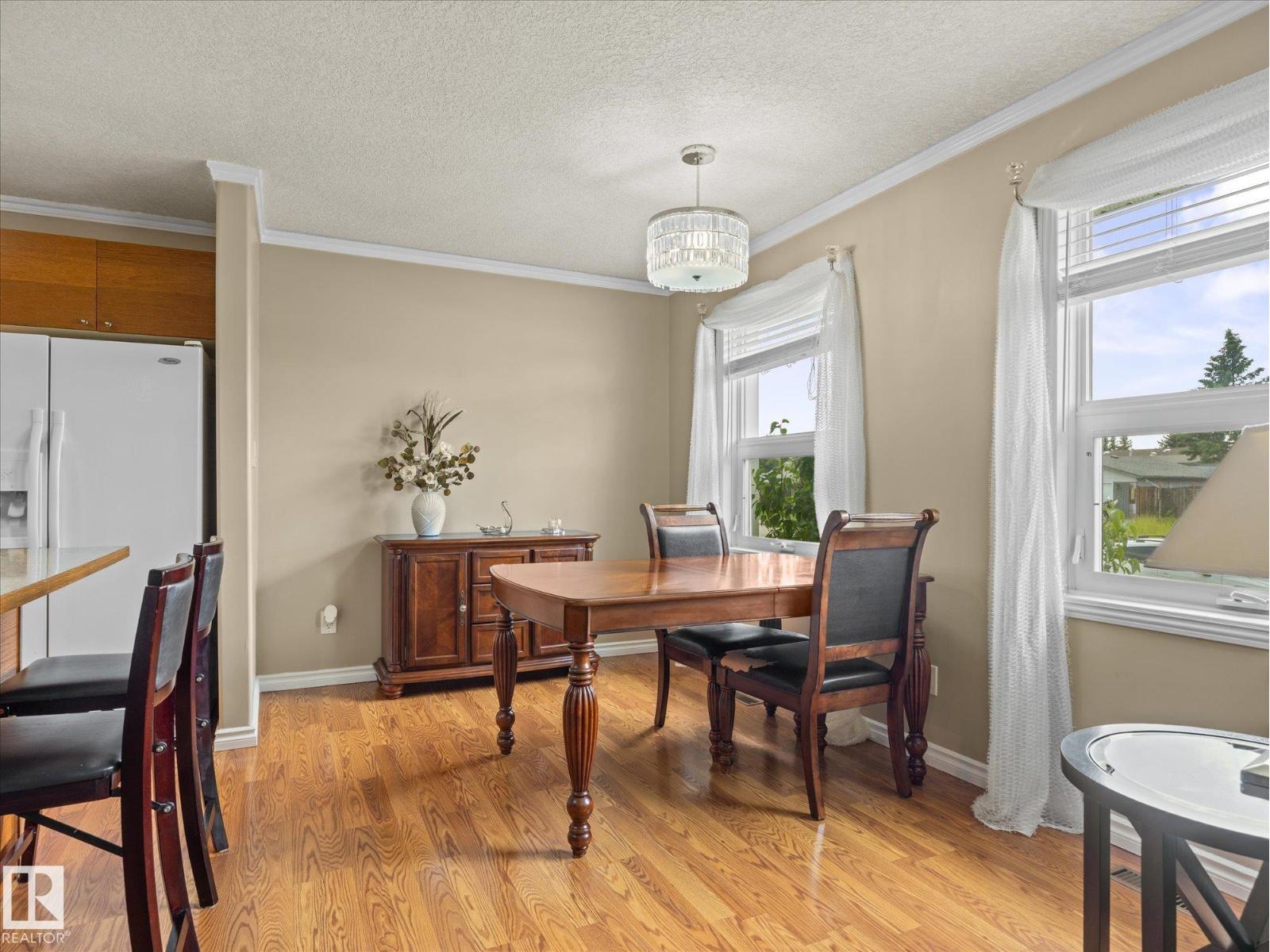 3607 42 ST - 9