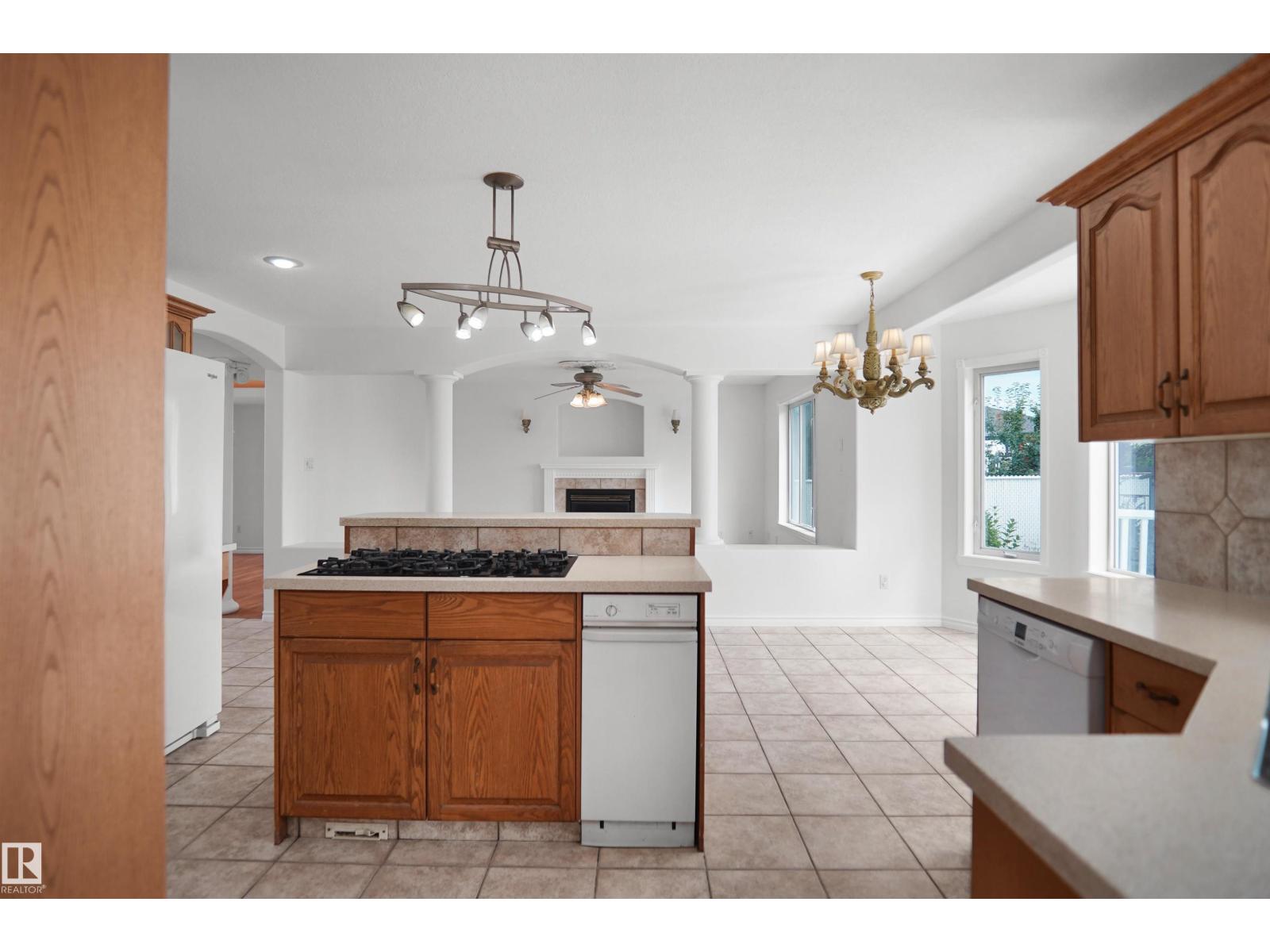 15507 91 ST NW - 26
