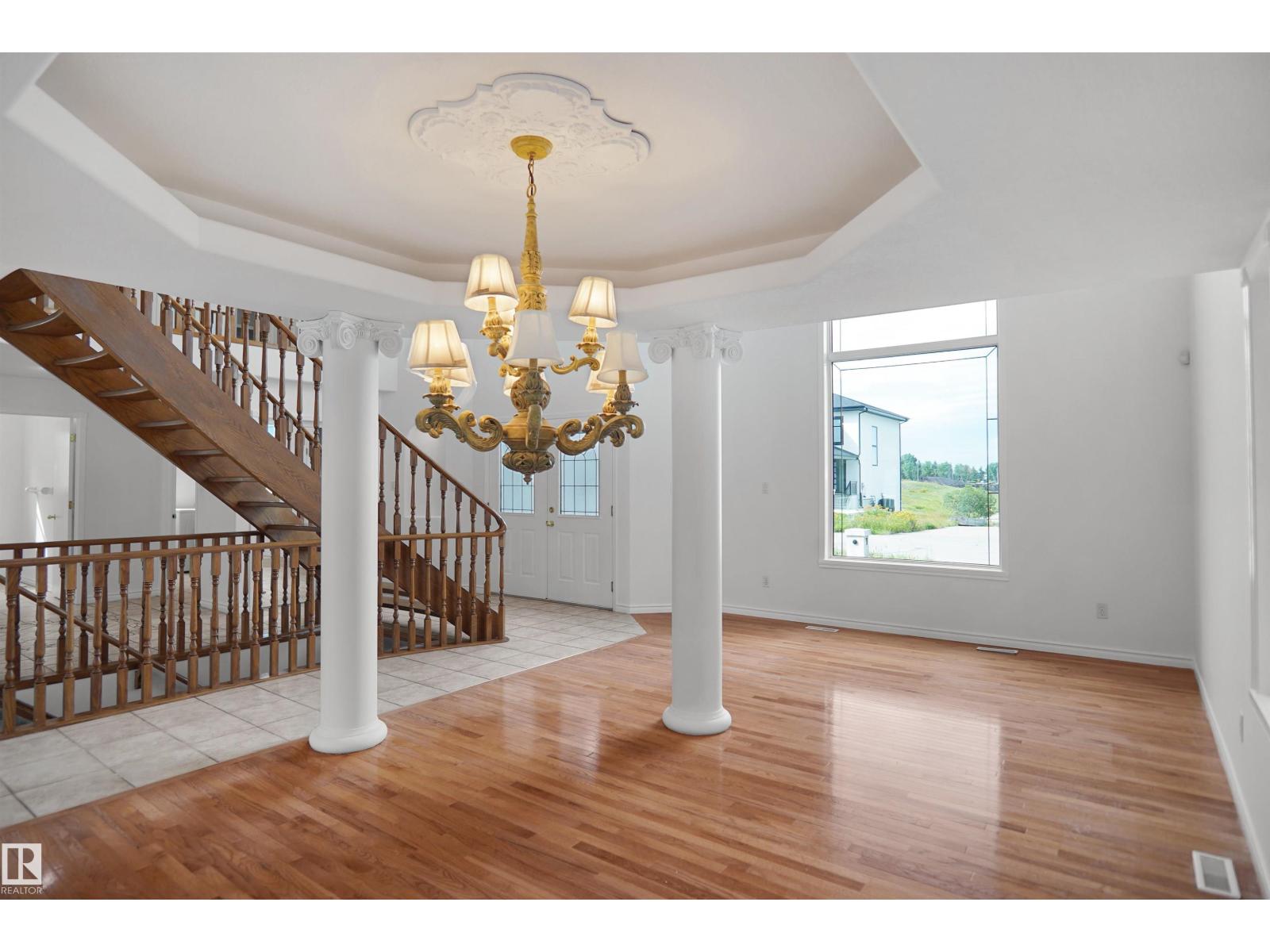 15507 91 ST NW - 10