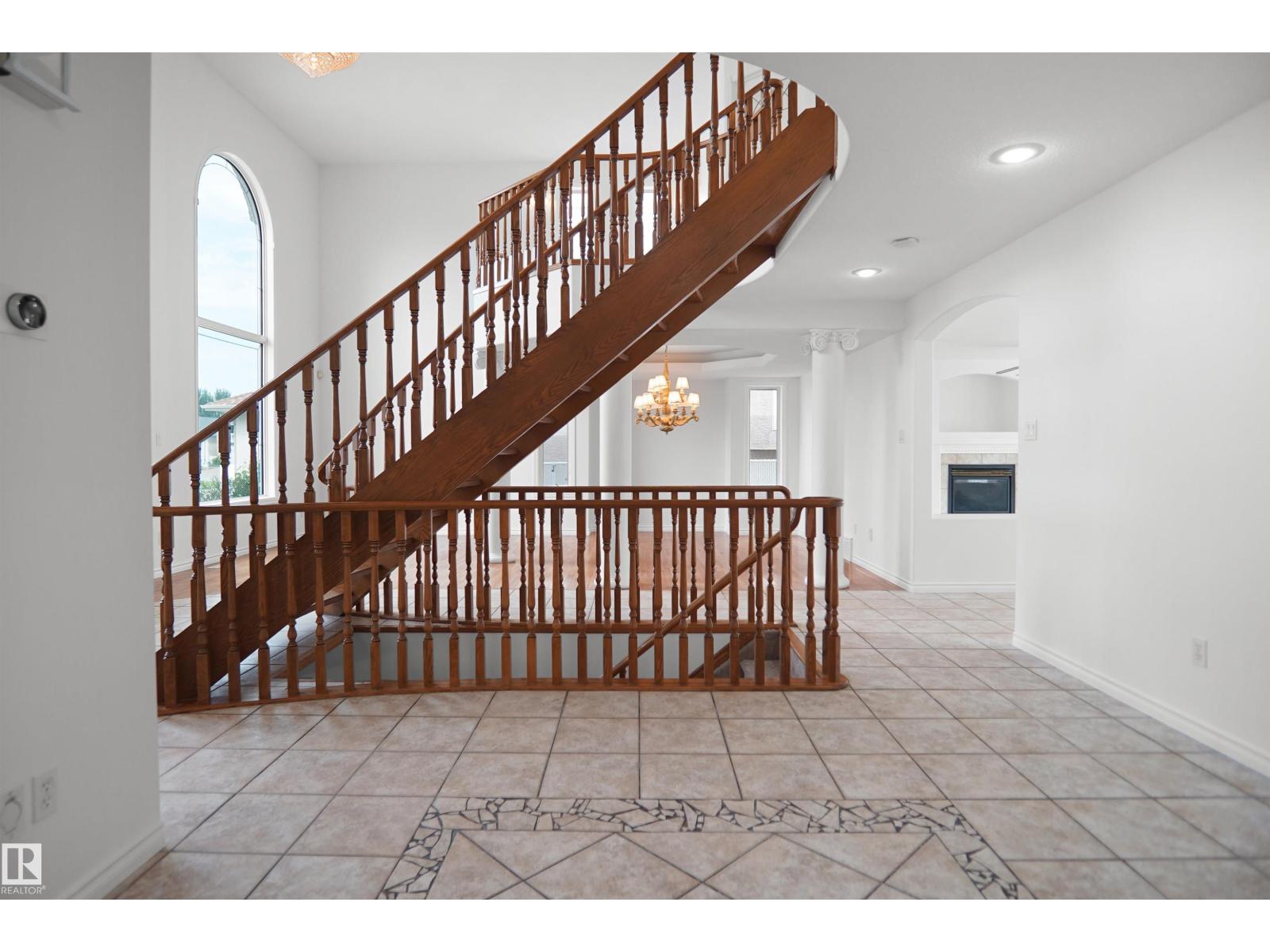 15507 91 ST NW - 20