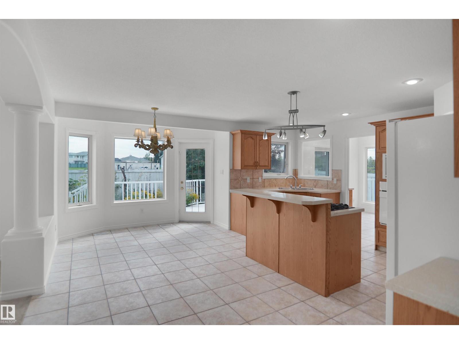 15507 91 ST NW - 21