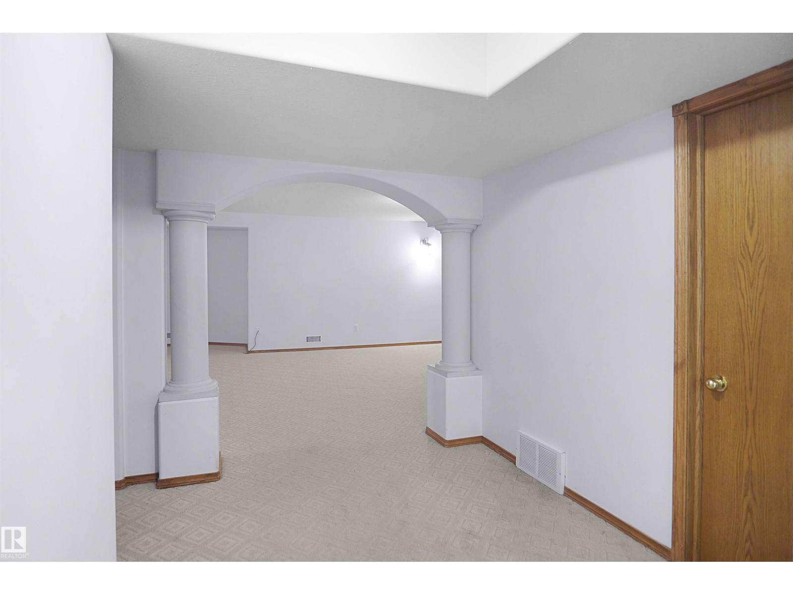 15507 91 ST NW - 48