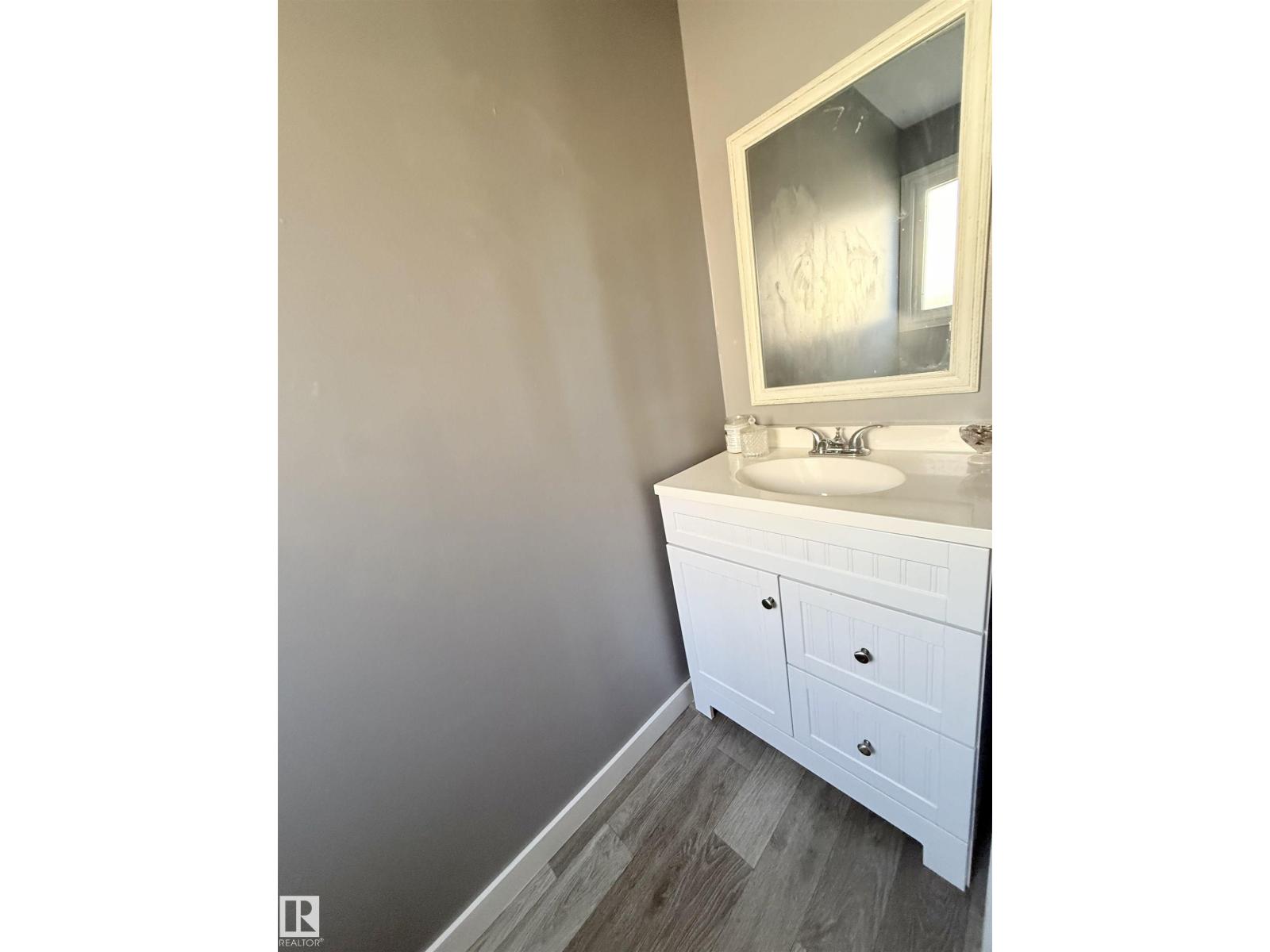 2403 81 ST NW - Image 20